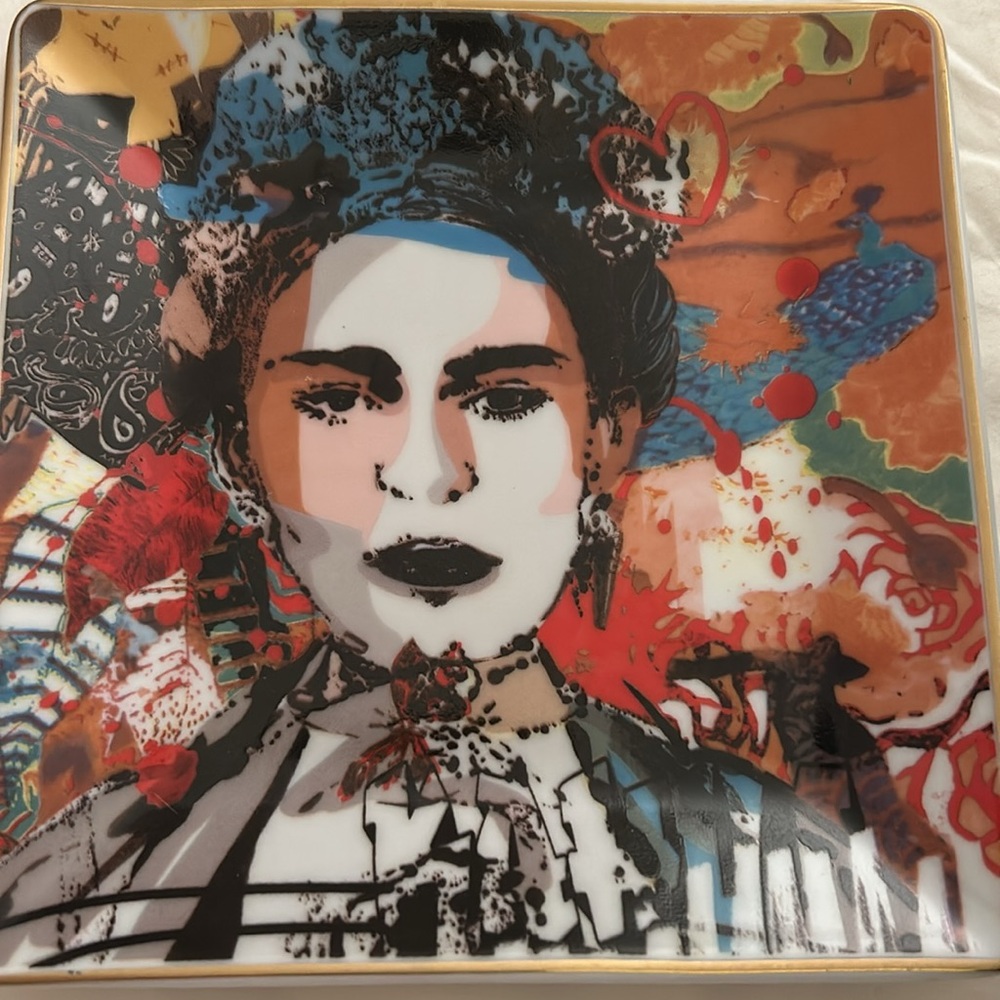 Baci Milano Street Art Frida Kahlo trinket dish